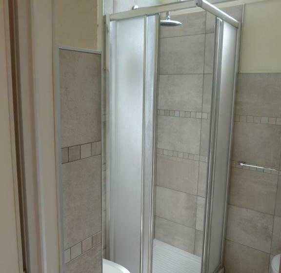 Quarto Triplo Estandar, Monti