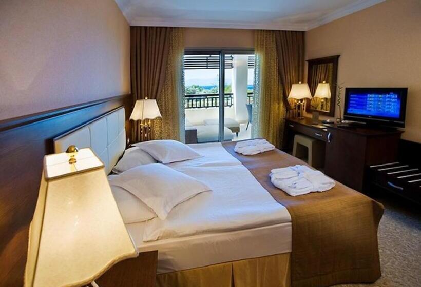 标准间, Latanya Park Resort