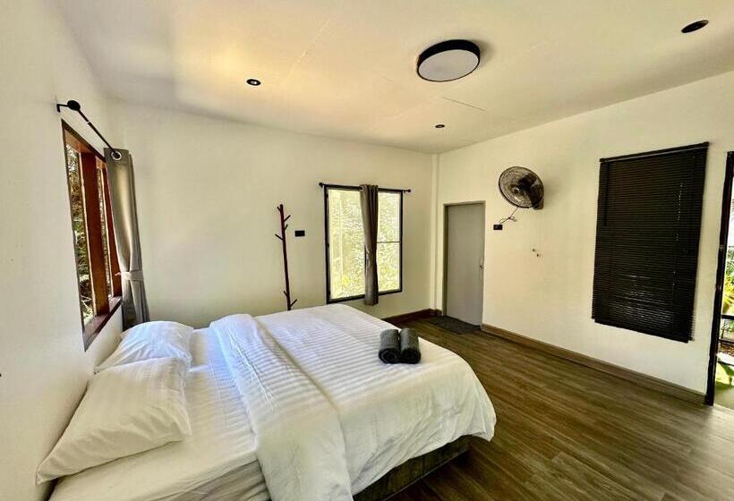 بانگلوی استاندارد, Sand Beach Bungalow