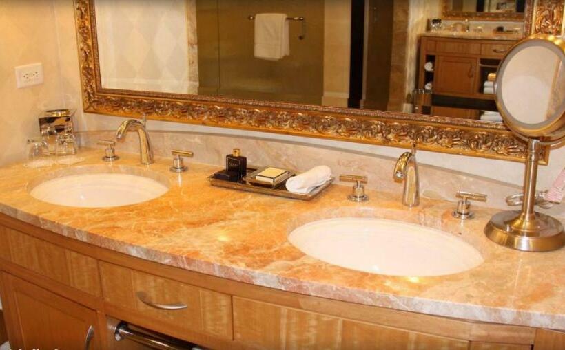 اتاق لوکس, Trump International Hotel Las Vegas