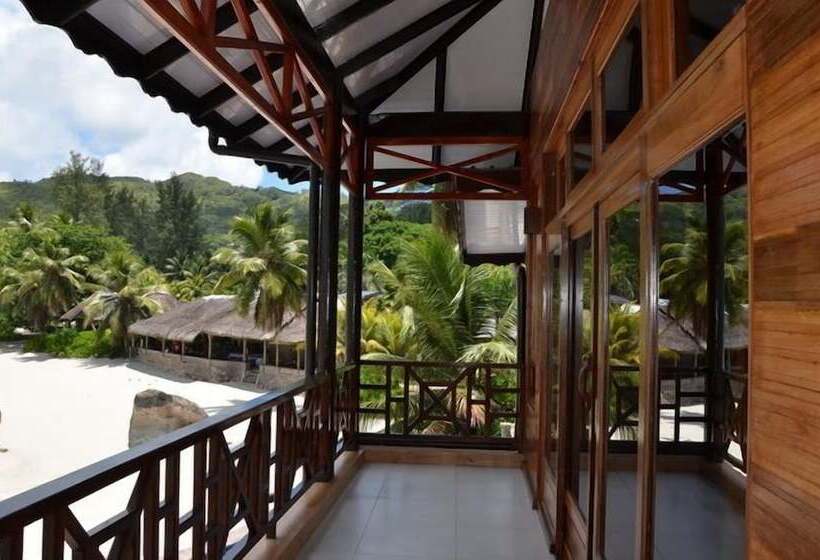 سوییت جونیور با چشم‌انداز دریا, Villa Chez Batista