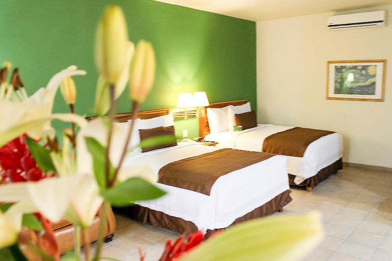 اتاق استاندارد, Comfort Inn Tampico