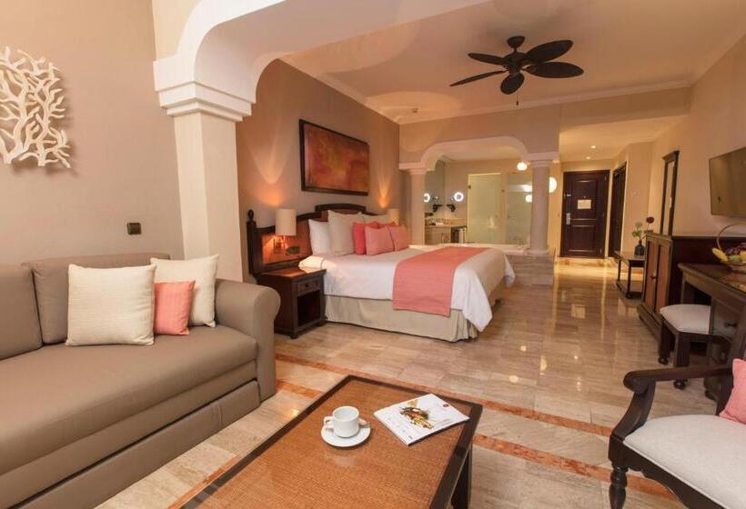 庭の見えるジュニアスイート, Grand Palladium White Sand Resort & Spa   All Inclusive