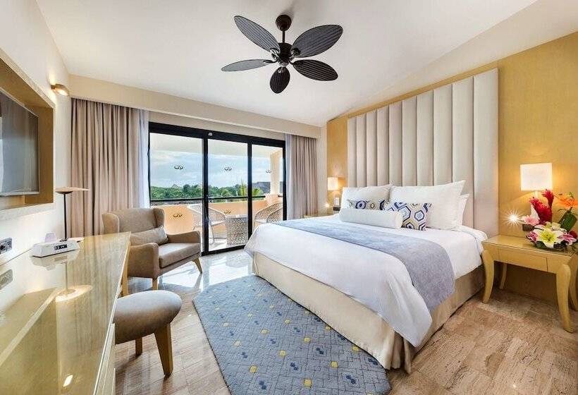 庭の見えるジュニアスイート, Grand Palladium White Sand Resort & Spa   All Inclusive