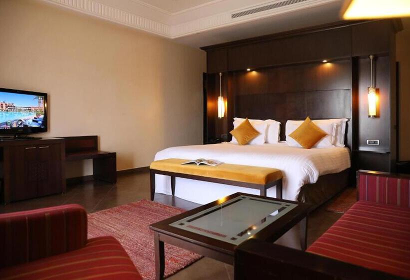 اتاق لوکس با چشم‌انداز استخر, Kenzi Menara Palace & Resort
