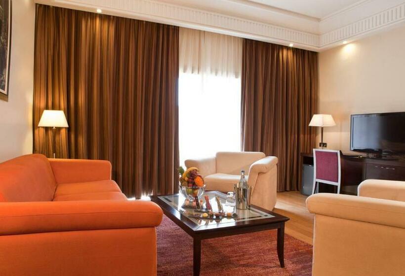 سوئیت سینیور, Kenzi Menara Palace & Resort