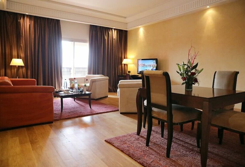 سوئیت سینیور, Kenzi Menara Palace & Resort
