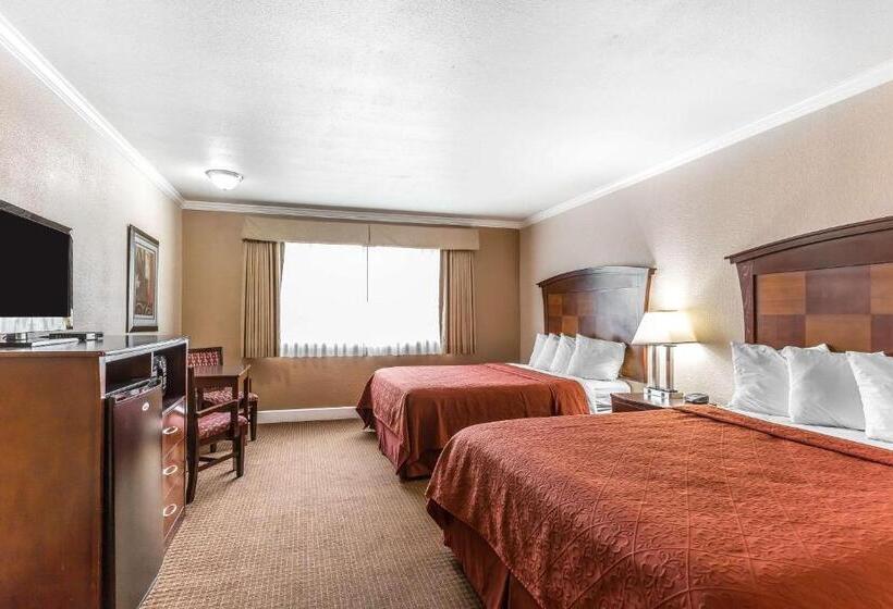 스탠다드 룸 더블 침대 2개, Quality Inn Near Hearst Castle