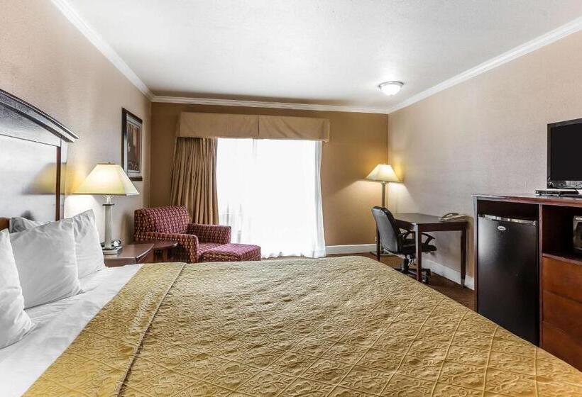 Номер Стандартный с Видом, Quality Inn Near Hearst Castle
