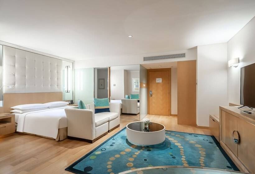 클럽 스튜디오, Renaissance Shanghai Yu Garden Hotel On The Bund