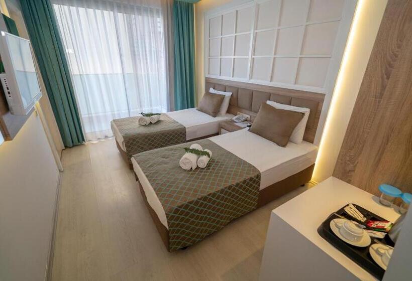 Номер Стандарт с Балконом, Kleopatra Life Hotel & Spa