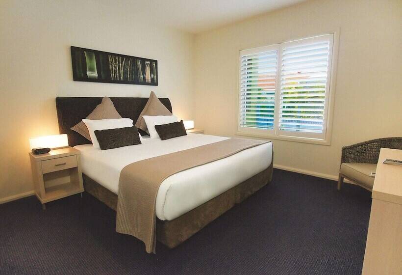 Апартаменты 2 Спальни, Oaks Port Stephens Pacific Blue Resort