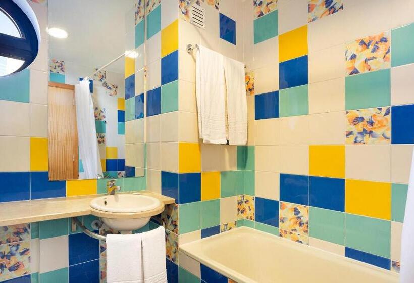 スタンダードスタジオ, Apartamentos Da Orada by Garvetur