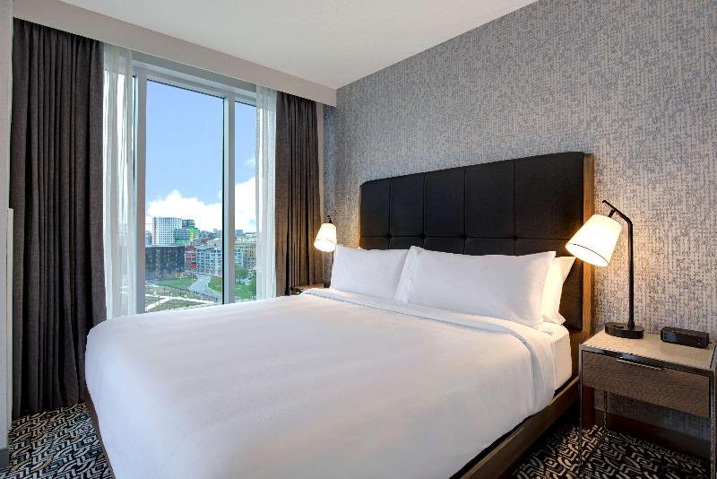 Стандартный Номер Кровать Кинг, Hampton Inn By Hilton Montreal Downtown