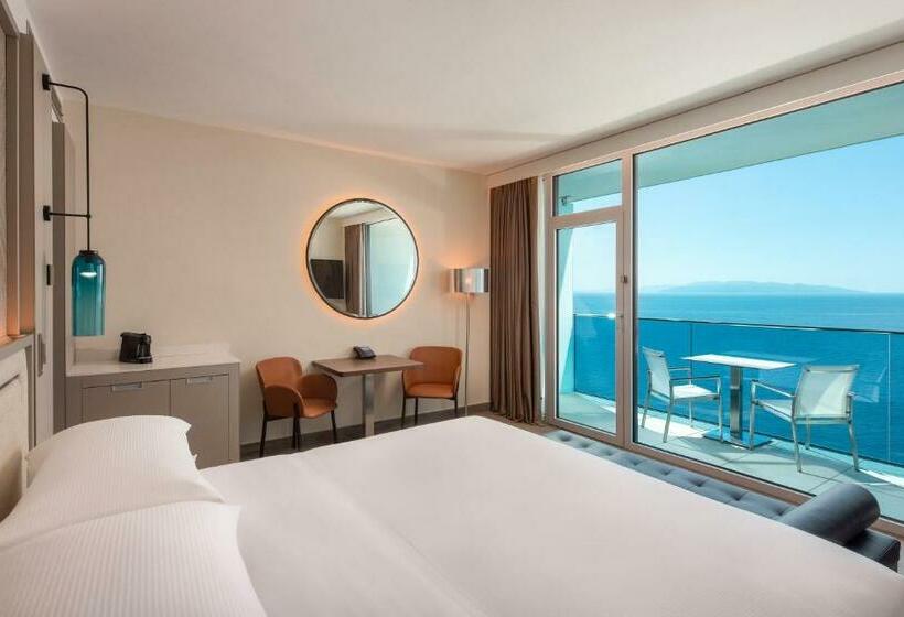 חדר משפחתי דלוקס, Hilton Rijeka Costabella Beach Resort & Spa