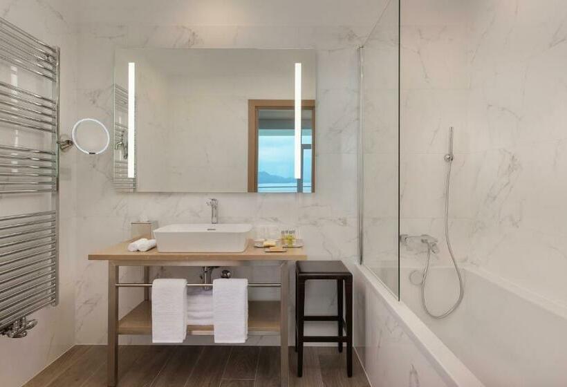 سوئیت دلوکس 2 خوابه, Hilton Rijeka Costabella Beach Resort & Spa