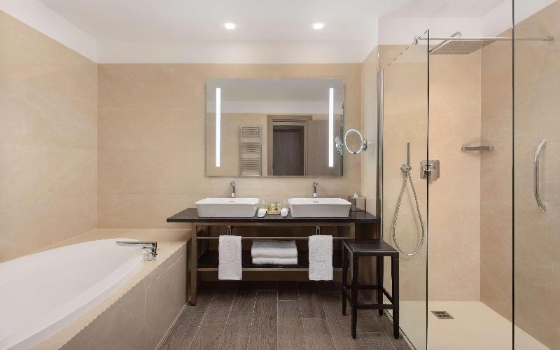 آپارتمان 1 خوابه با چشم‌انداز دریا, Hilton Rijeka Costabella Beach Resort & Spa