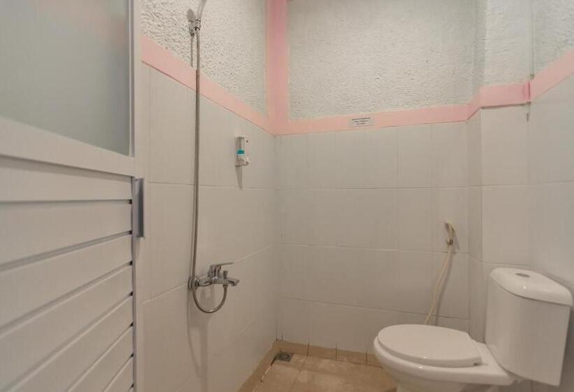 Номер Стандарт, Reddoorz @ Cipanas Garut