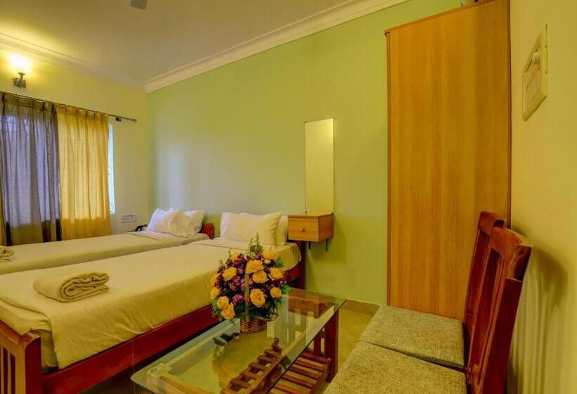 豪华房间, Ezzenza Royal Garden Brindavan Resort
