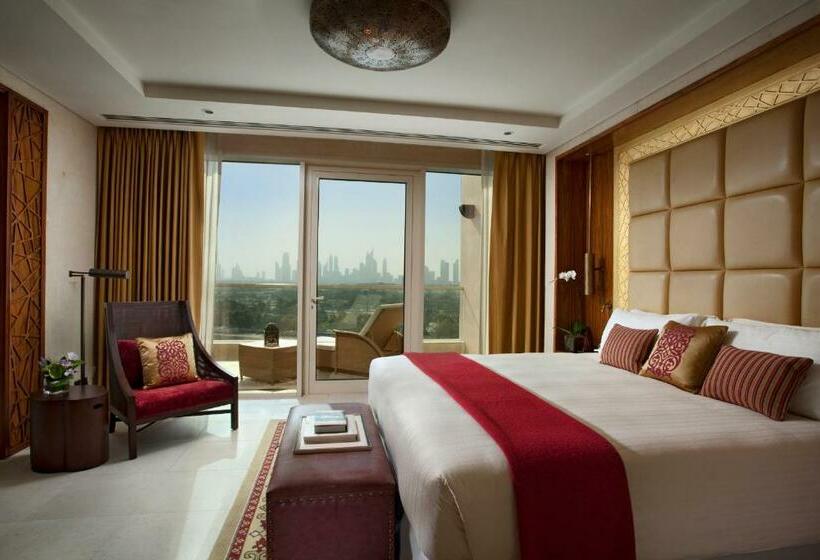 Люкс, Raffles Dubai