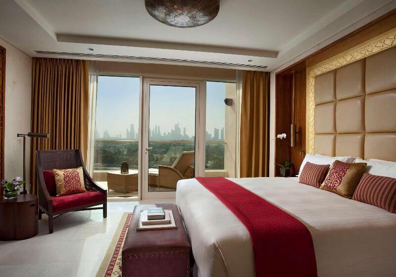 Люкс, Raffles Dubai