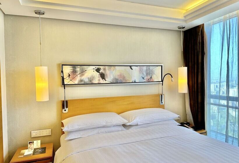 سوییت جونیور, Swissotel Foshan, Guangdong