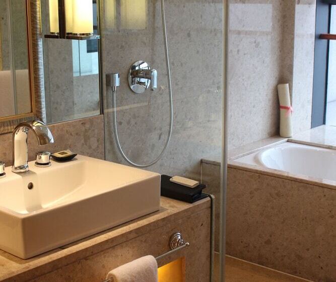 اتاق اجرایی, Swissotel Foshan, Guangdong