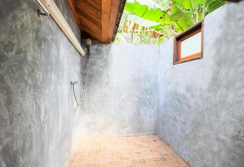 디럭스 룸, Oyo 604 Ruen Mai Horm Resort
