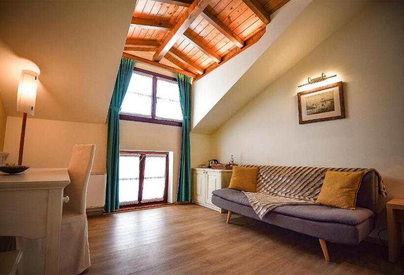 Полулюкс, Venica & Venica Wine Resort