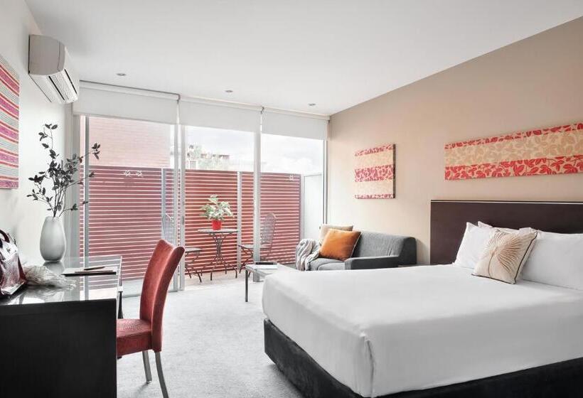 스탠다드 스튜디오, Punthill Williamstown