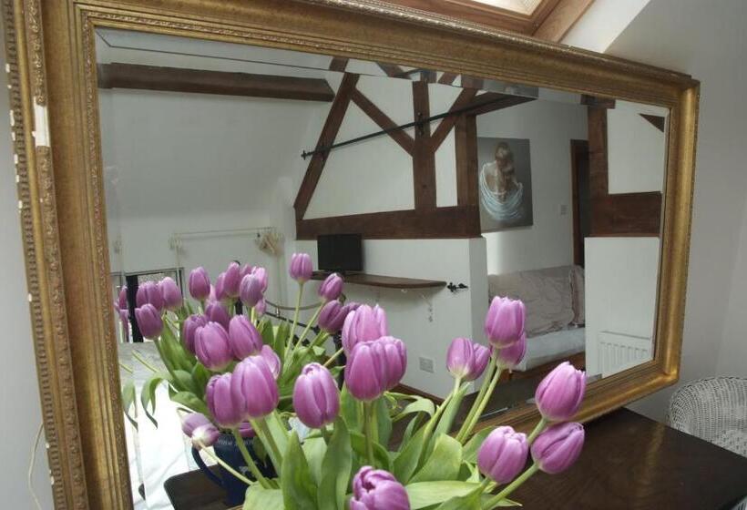 Номер Deluxe Кровать Кинг, White Horse Inn