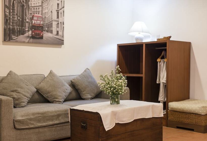 اتاق لوکس, The Best Bangkok House