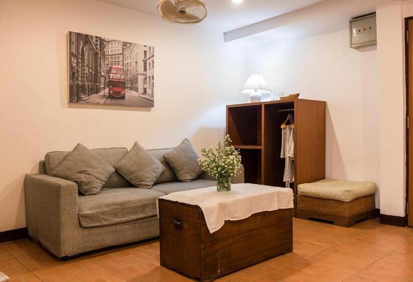 اتاق لوکس, The Best Bangkok House