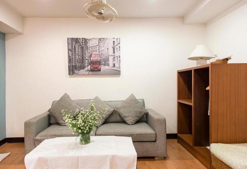 اتاق لوکس, The Best Bangkok House