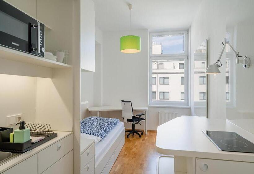 이코노미 싱글 룸, Dean S Home Budapest
