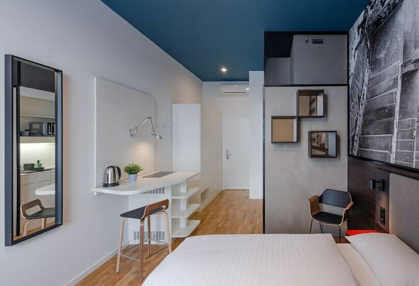수피리어 룸, Dean S Home Budapest