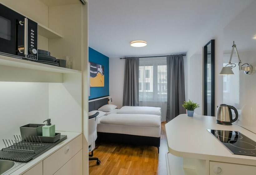 수피리어 룸, Dean S Home Budapest