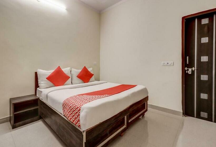 三人经典房间, O Sapphire Near Omaxe Gurgaon Mall