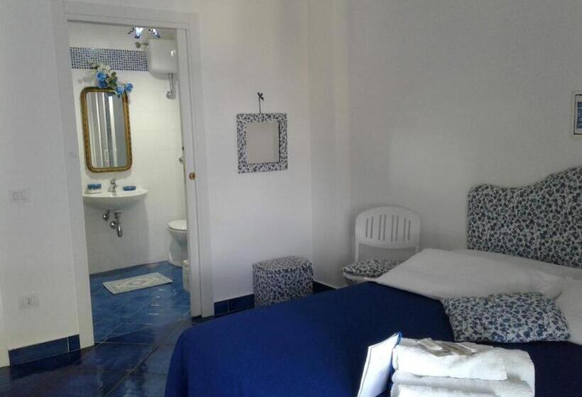 اتاق استاندارد با بالکن و چشم‌انداز دریا, Casa Blu Cobalto