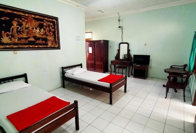 Номер Deluxe, Garuda Syariah Near Alun Alun Banjarnegara