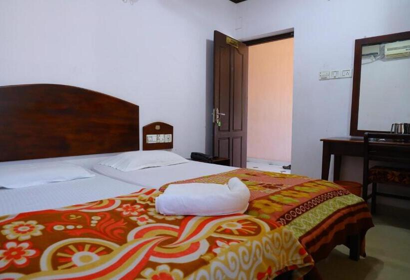 Номер Стандарт, Ramanilayam Tourist Home