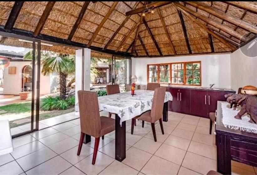 Casa 2 Quartos, The Link Guest Lodge