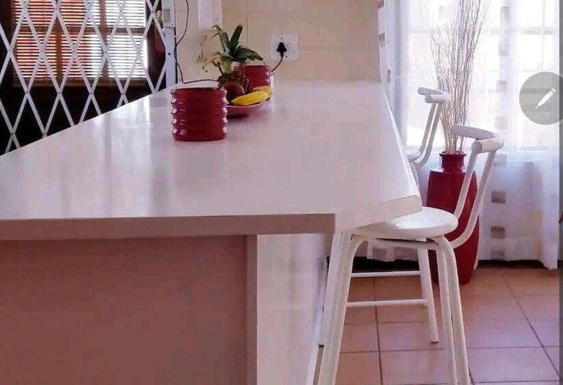 Casa 2 Quartos, The Link Guest Lodge