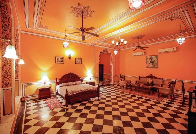 Королевский Люкс, Rajmahal Palace By Kanota Hotels Near Bisalpur Dam