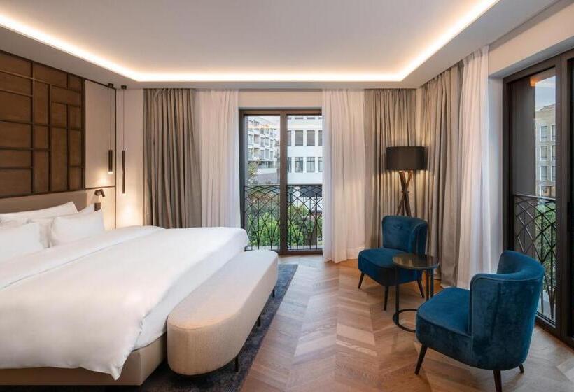 اتاق پرمیوم, Radisson Collection Hotel, Magdalena Plaza Sevilla