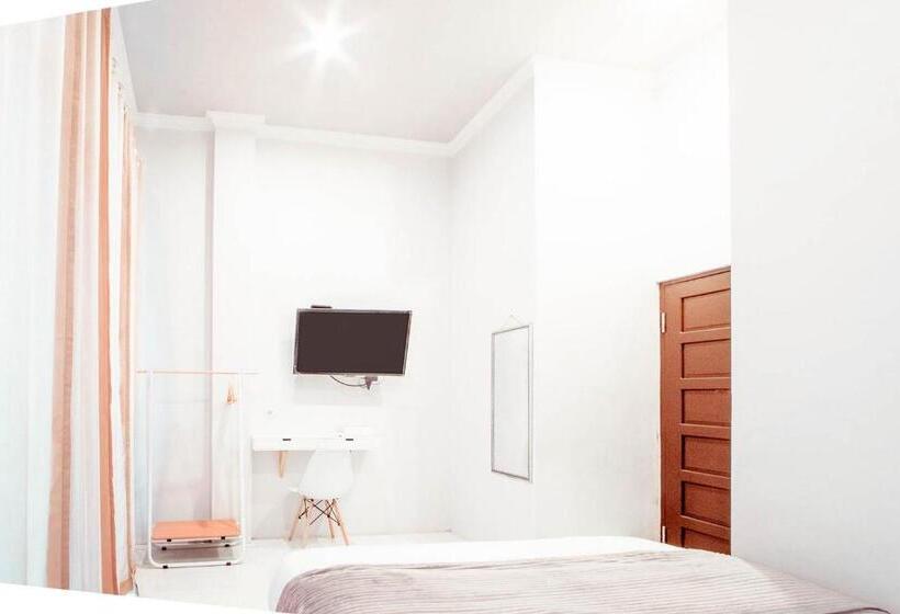 سوییت, Krisan Guest House Syariah Banjarbaru Mitra Reddoorz