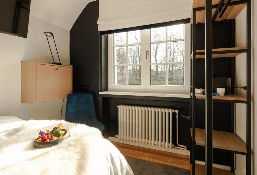 Одноместный Номер Вид на Сад, Villa Monceau Louvain La Neuve