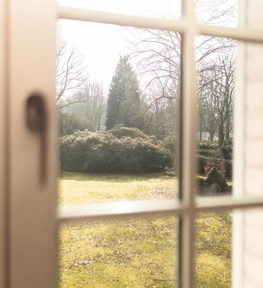 Номер Стандарт, Villa Monceau Louvain La Neuve