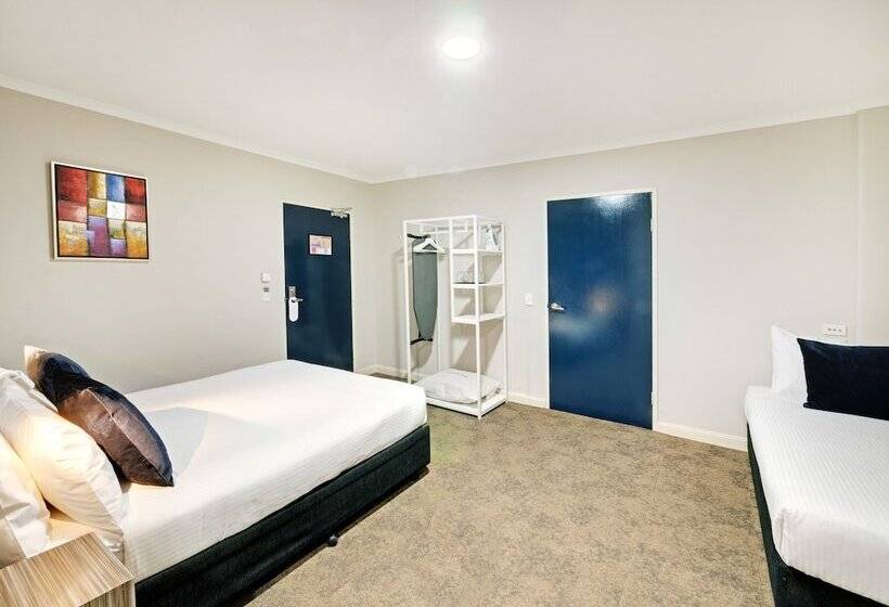 Quarto Familiar, 28