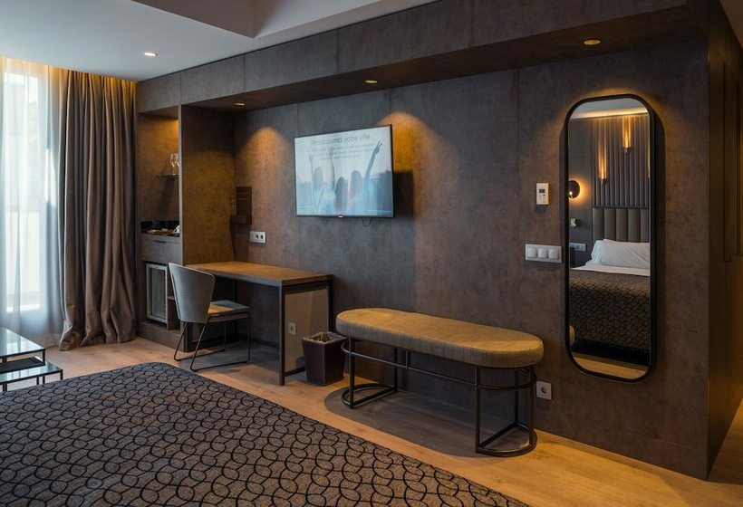 Junior Suite Deluxe, Catalonia Gran Vía Bilbao